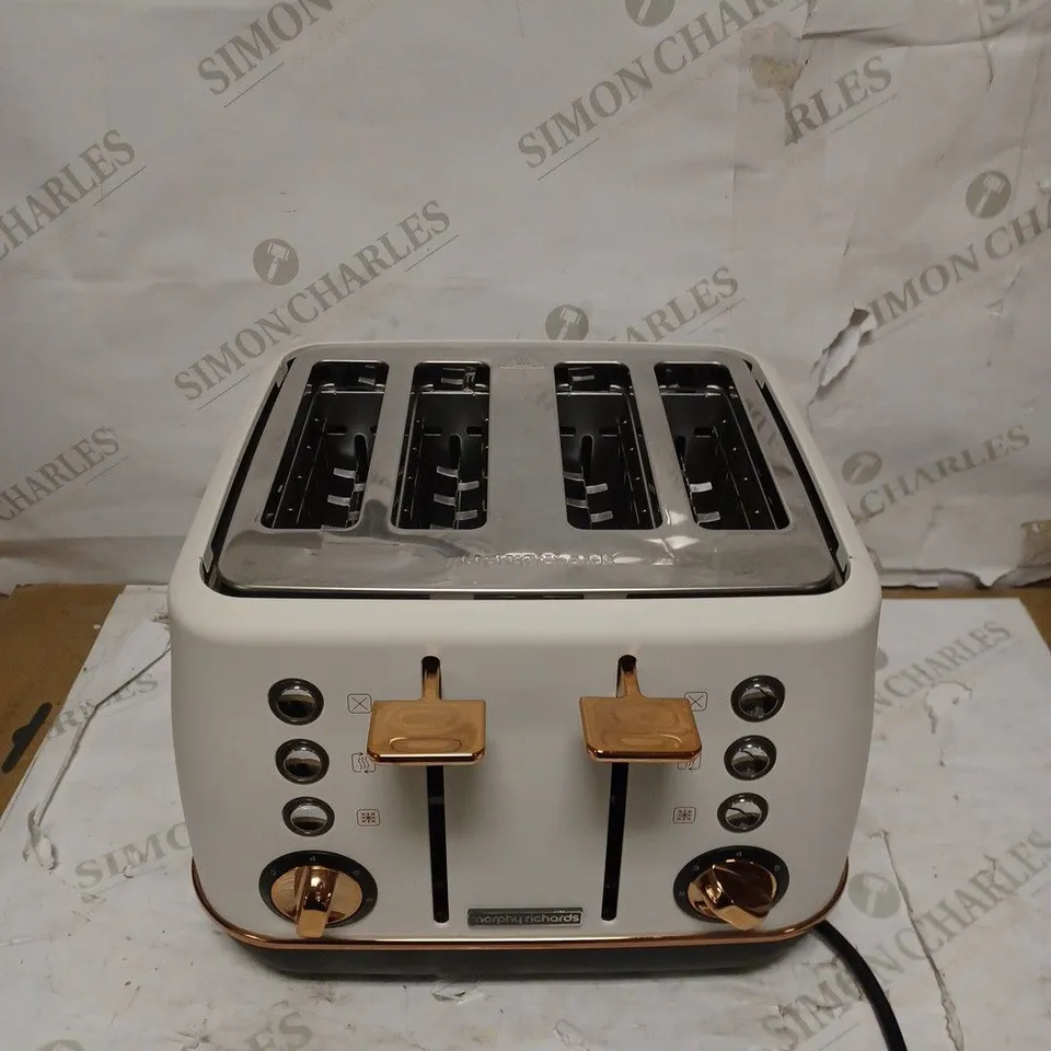 MORPHY RICHARDS 4-SLICE TOASTER - WHITE