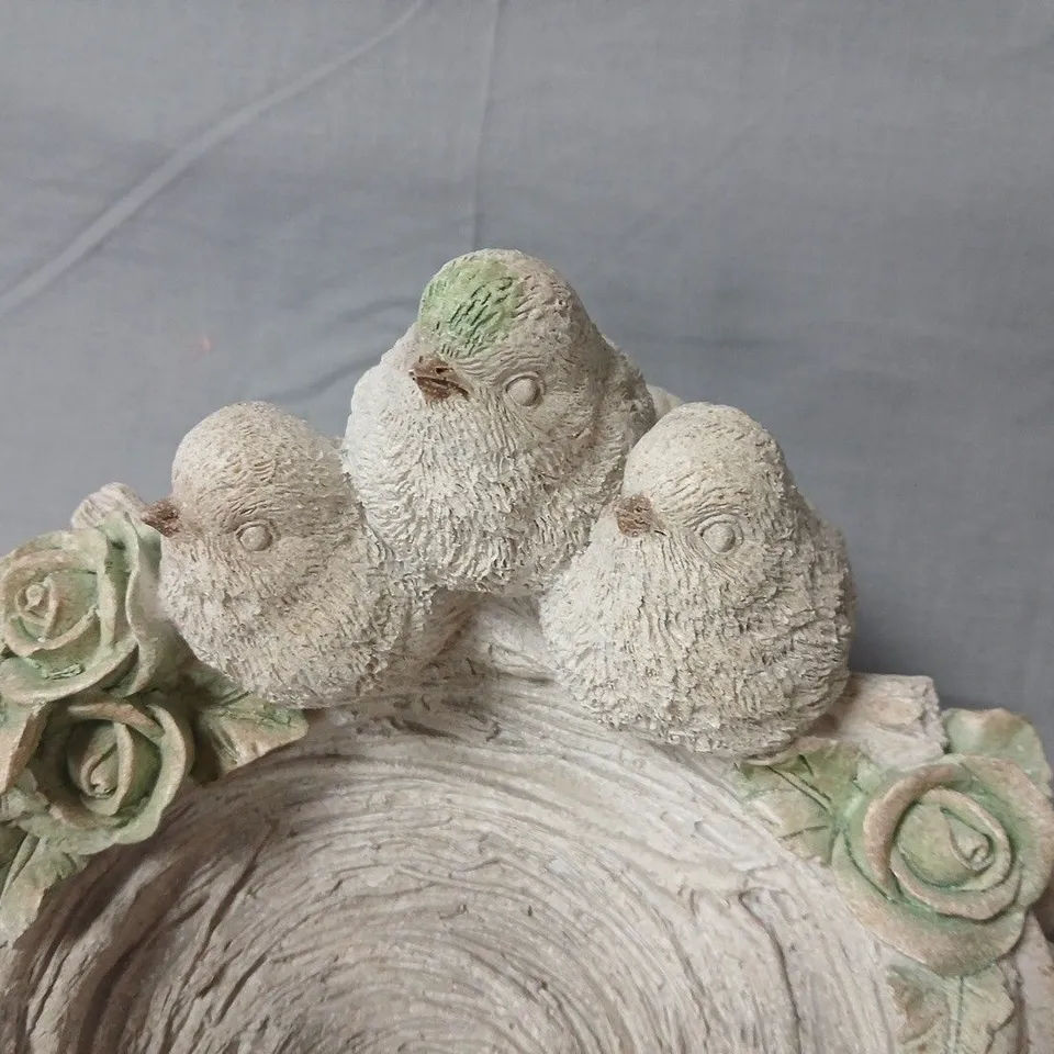 Garden Reflections Bird Nest Sculpture with Three Birds – Garden Ornament