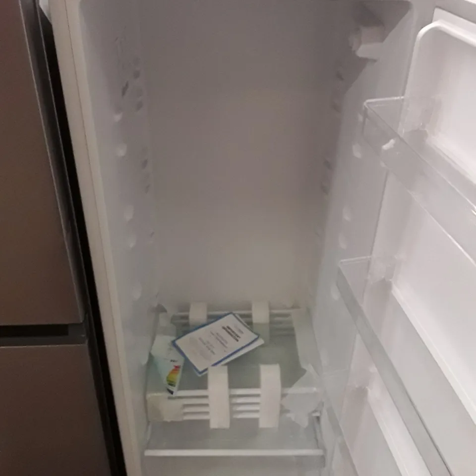 FRIDGEMASTER 50CM FREESTANDING 60/40 FRIDGE FREEZER IN WHITE, MODEL: MC50175A  - UNPROCESSED RAW RETURN