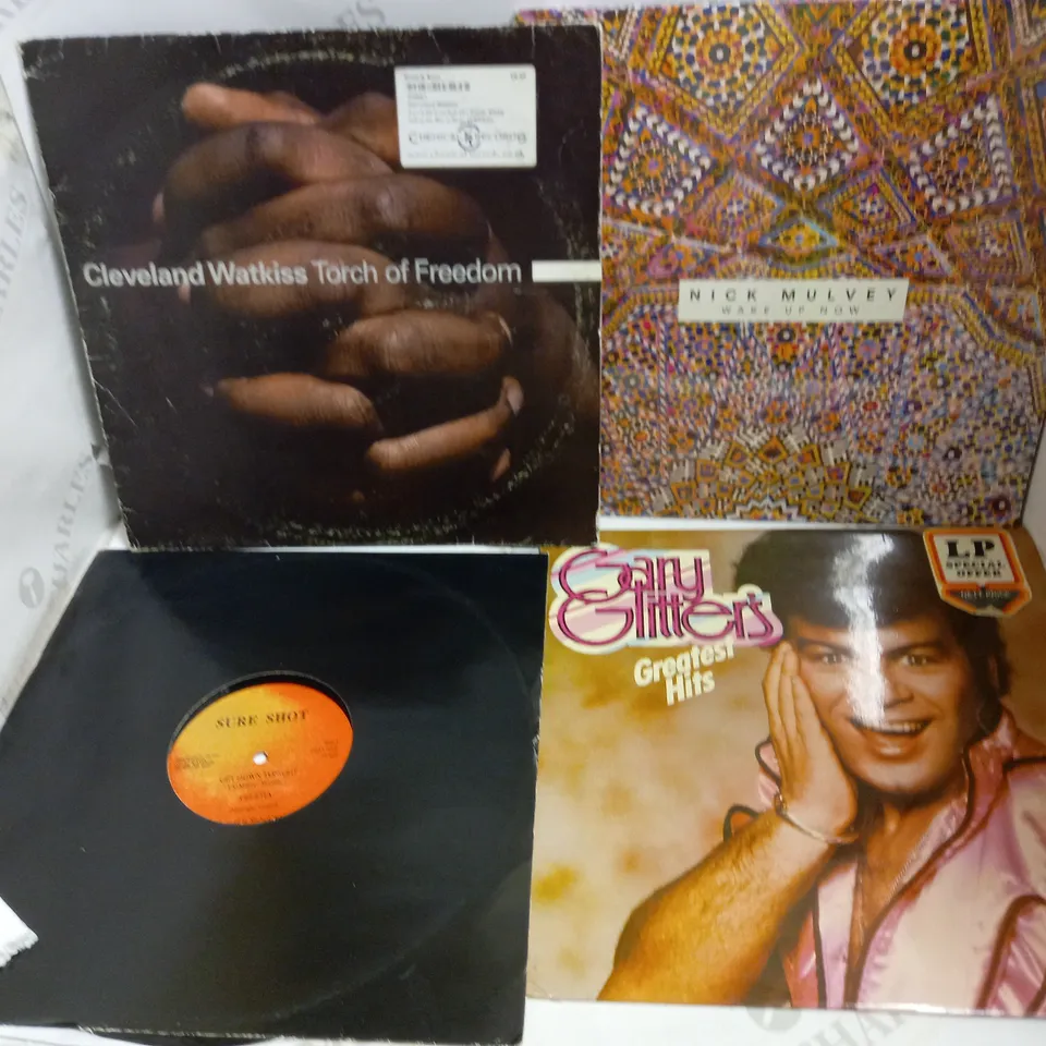 LOT OF 10 ASSORTED VINYL RECORDS, TO INCLUDE FLEETWOOD MAC RUMOURS, AMY WINEHOUSE BACK TO BLACK, LEGEND THE BEST OF BOB MARLEY AND THE WAILERS, ETC
