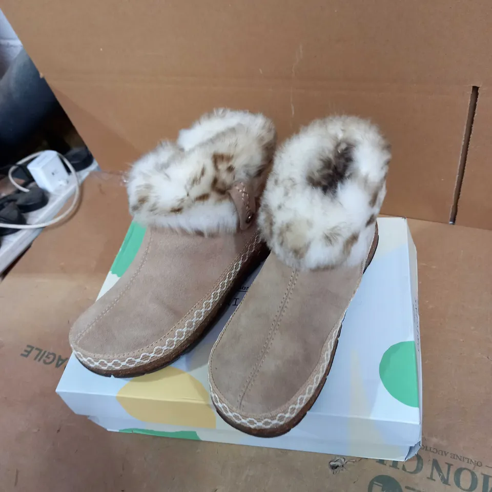 EARTH ORIGIN LIGHT BROWN SIZE 3 