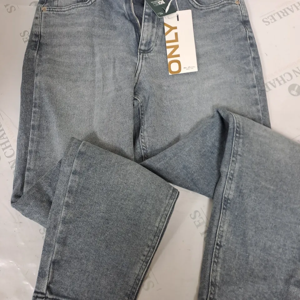 ONLY VENEDA MOM FIT HIGH WAIST JEANS - S/32