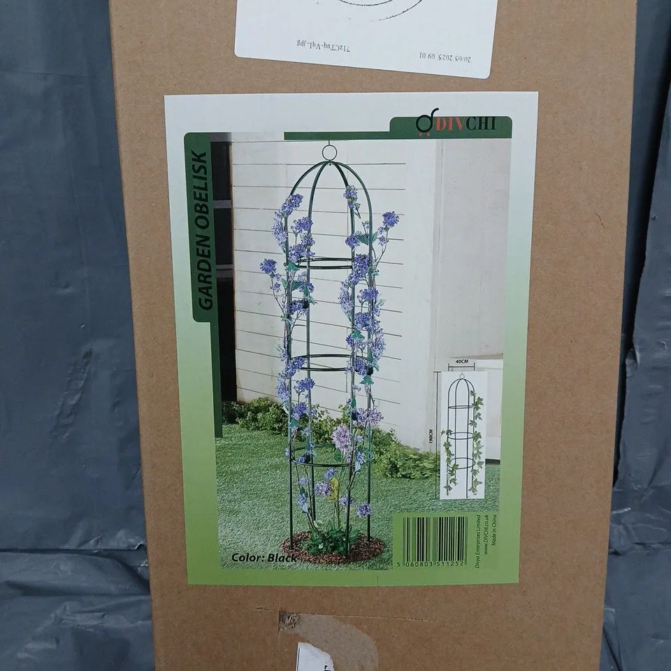 BOXED GARDEN OBELISK BLACK BY DIVCHI