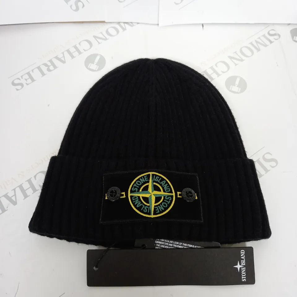 STONE ISLAND BEANIE HAT
