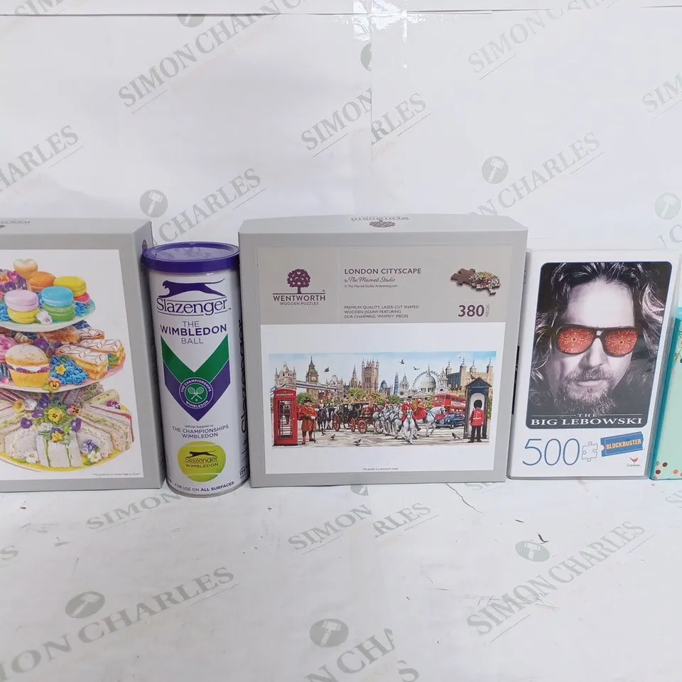 BOX OF APPROX 20 ASSORTED TOYS TO INCLUDE - WENTWORTH WOODED PUZZEL LONDON CITYSCAPE - SLAZENGER WIMBLEDON TENNIS BALLS - THE BIG LEBOWSKI PUZZEL 500 PEICE ECT