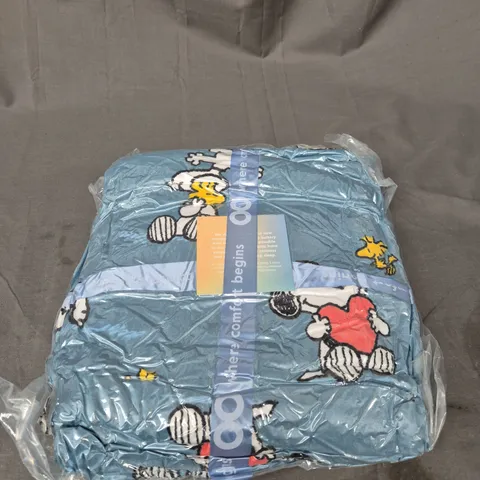 SEALED OODIE ADULT OVERSIZED HOODED BLANKET -  SNOOPY