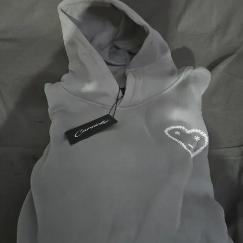 CARSICKO GREY WOMEN'S HOODIE WITH HEART GRAPHIC – SIZE S