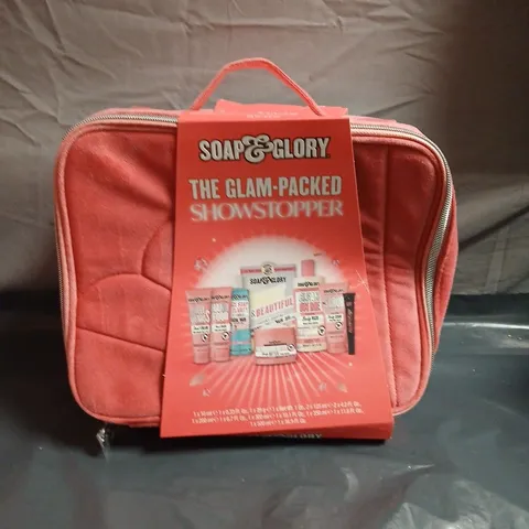 SOAP & GLORY THE GLAM-PACKED SHOWSTOPPER GIFT SET