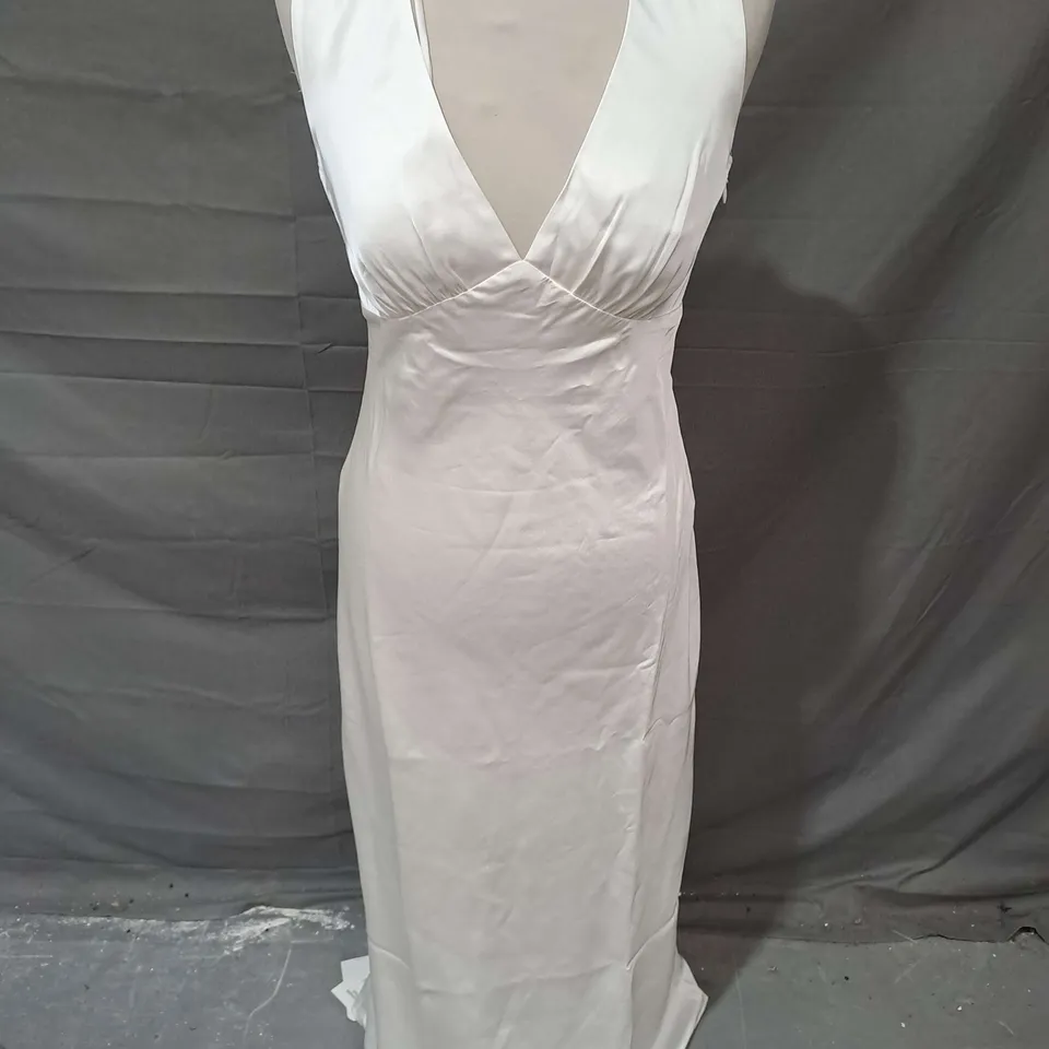 ABERCROMBIE & FITCH COWL BACK SATIN DRESS IN IVORY SIZE SMALL P