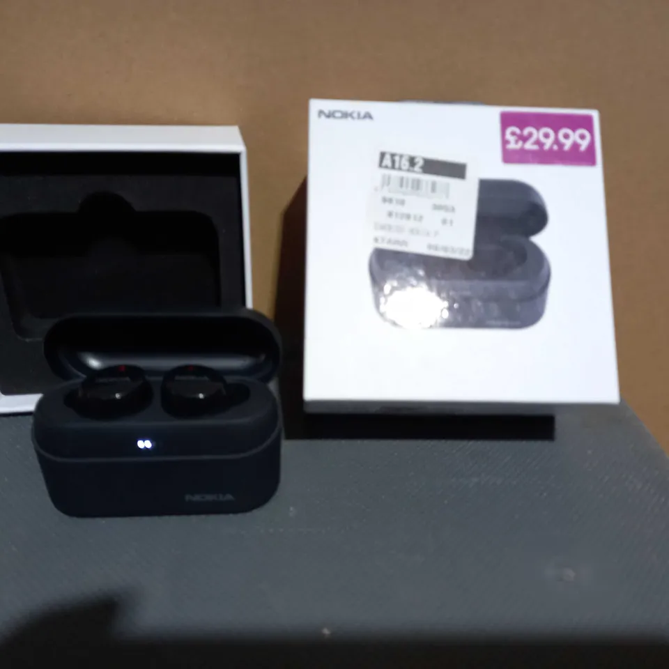 NOKIA WIRELESS BLUETOOTH POWER EARBUDS  BLACK