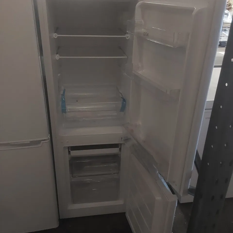 LOGIK L50BW23 60/40 FRIDGE FREEZER - WHITE