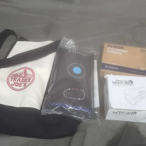 APPROXIMATELY 20 ASSORTED HOUSEHOLD PRODUCTS TO INCLUDE CLEANING SHEETS, TOTE BAG, GTECH BRUSH HEAD ETC 