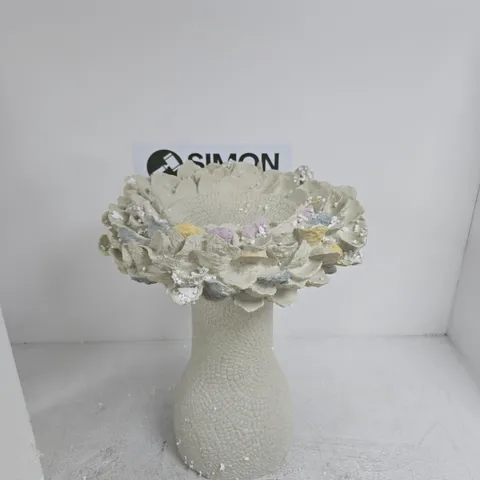 BIRD BATH WITH RUFFLED CORAL-EDGE RIM – WHITE WITH PASTEL ACCENTS