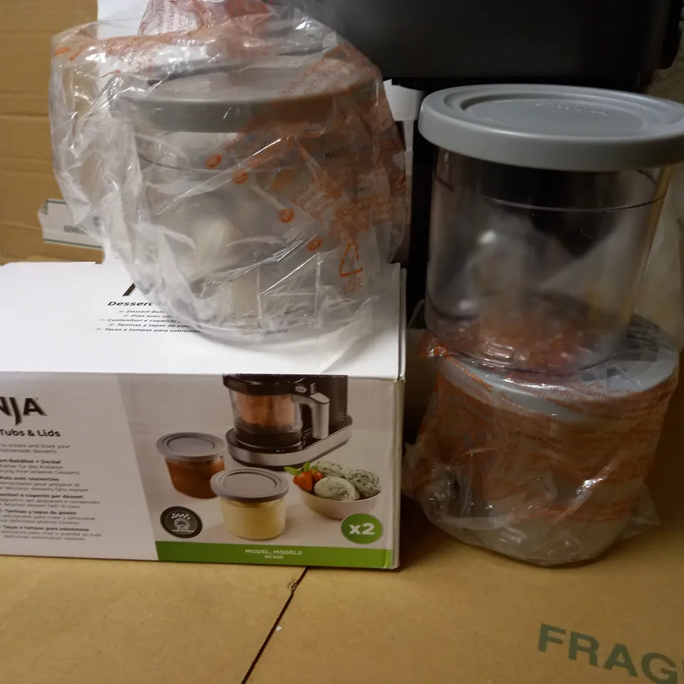 OUTLET NINJA CREAMI ICE CREAM & DESSERT MAKER WITH 5 DESSERT TUBS