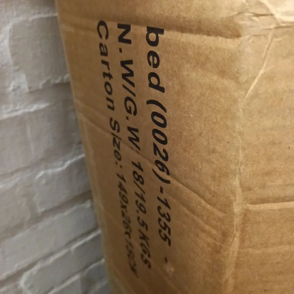 LOT OF 5 ASSORTED BOXED FURNITURE ITEMS / COLLECTION ONLY