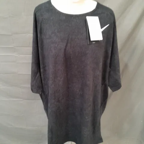 NIKE GOLF LOOSE FIT SHIRT IN GREY - XL
