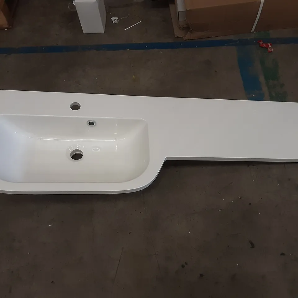 COMPOSITE 1 TAP WHITE VANITY UNIT BASIN
