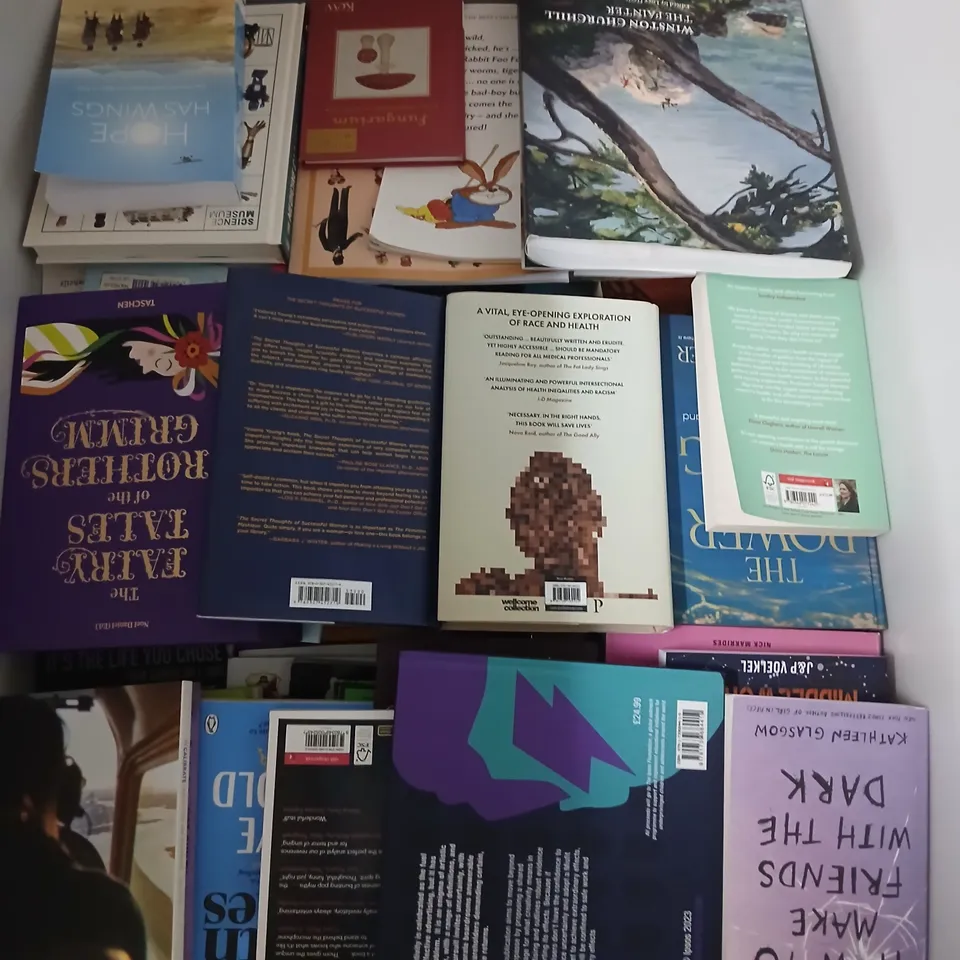 LARGE QUANTITY OF ASSORTED FICTION AND NON FICTION BOOKS