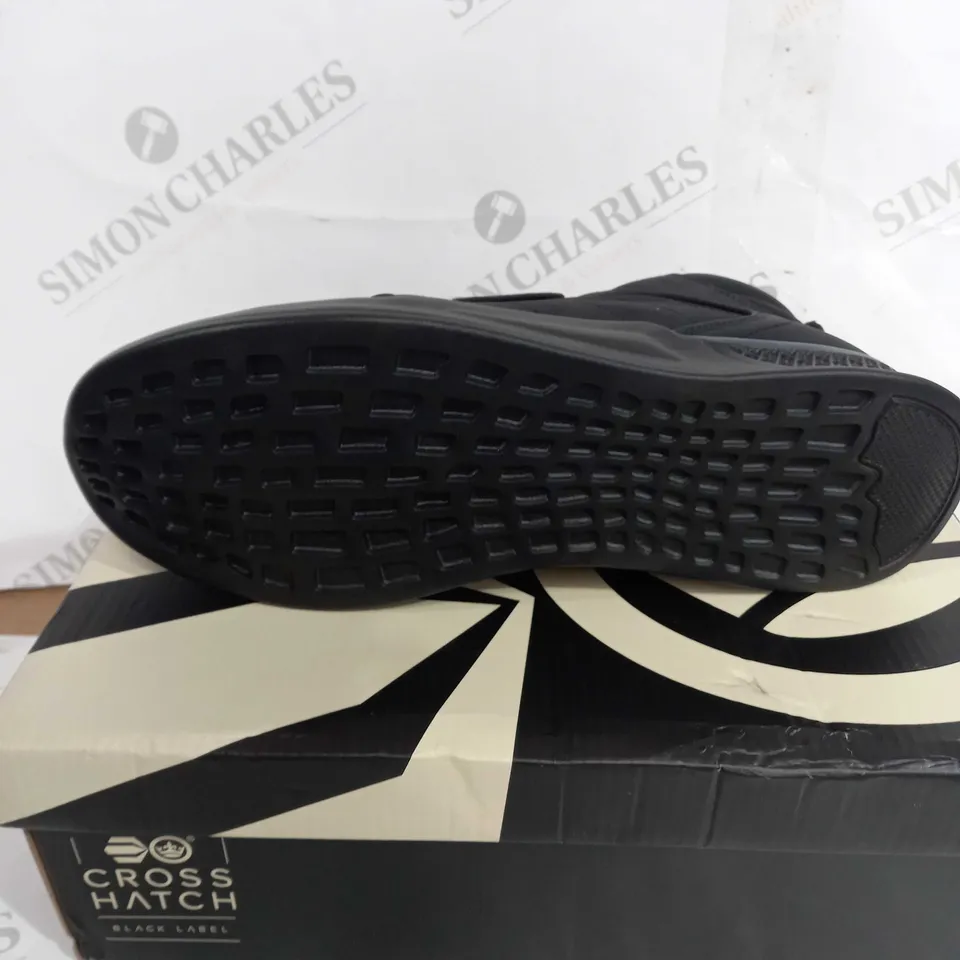 BOXED CROSSHATCH HALLIGAN SHOES, BLACK - SIZE 11