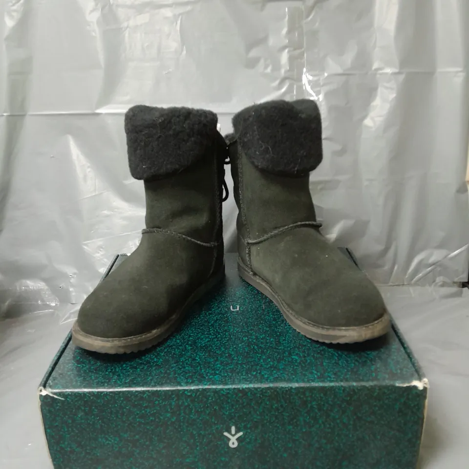 EMU AUSTRALIA BIRDWOOD WATERPROOF BOOTS BLACK SIZE 4