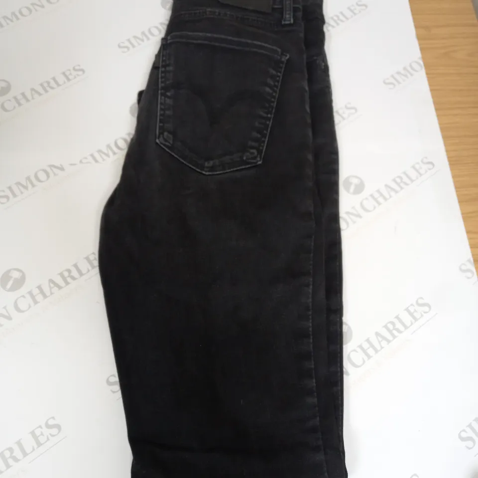 LEVIS STRAUSS DENIM JEANS SIZE W29