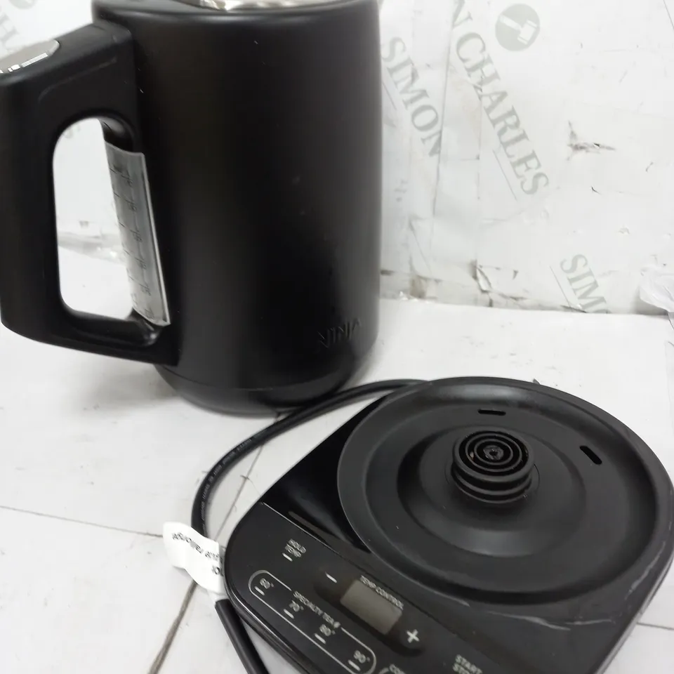 BOXED NINJA PERFECT TEMPERATURE KETTLE KT200UK