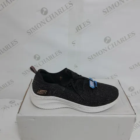 SKETCHERS STRETCH AIR-COOLED MEMORY FOAM LACED SNEAKERS (UK 6)