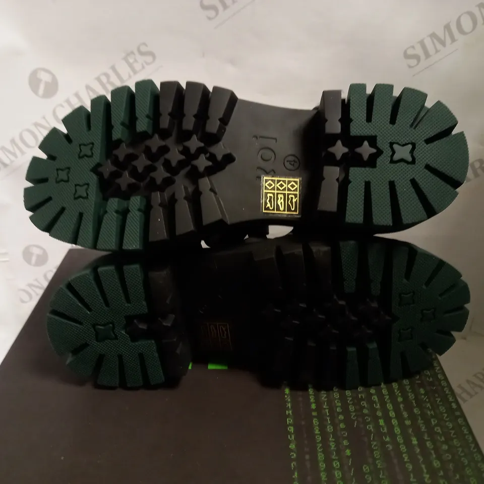 KOI VEGAN AVALON BLACK/GREEN GLADIATOR SANDALS - SIZE 4