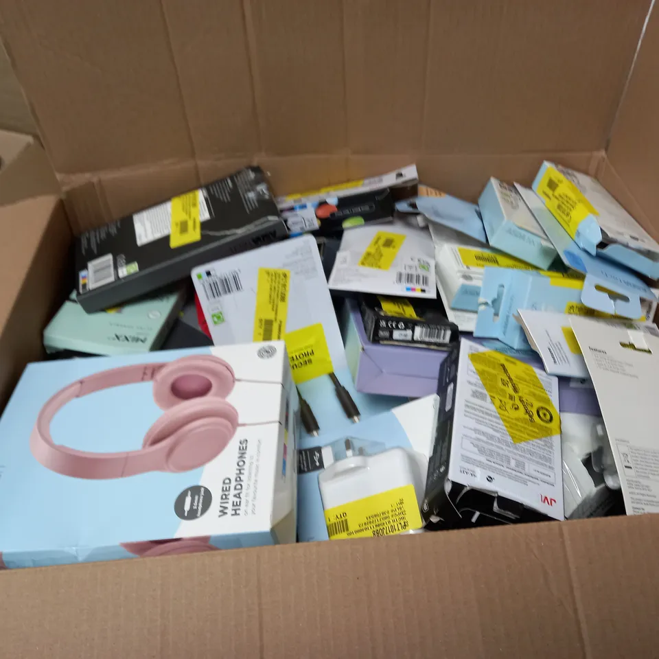 BOX OF APPROXIMATELY 20 ASSORTED ELECTRICAL ITEMS TO INCLUDE HEADPHONES, EARPHONES, CHARGERS  ETC 