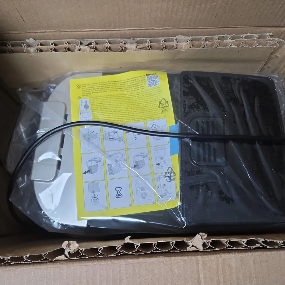 BOXED DELONGHI MAGNIFICA START BEAN TO CUP COFFEE MACHINE