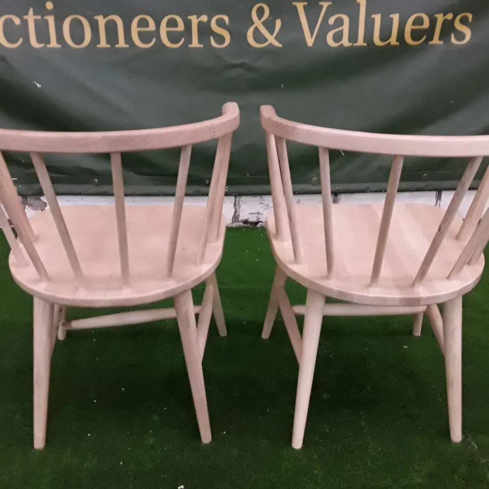 SET OF 2 OAK DINING CHAIRS