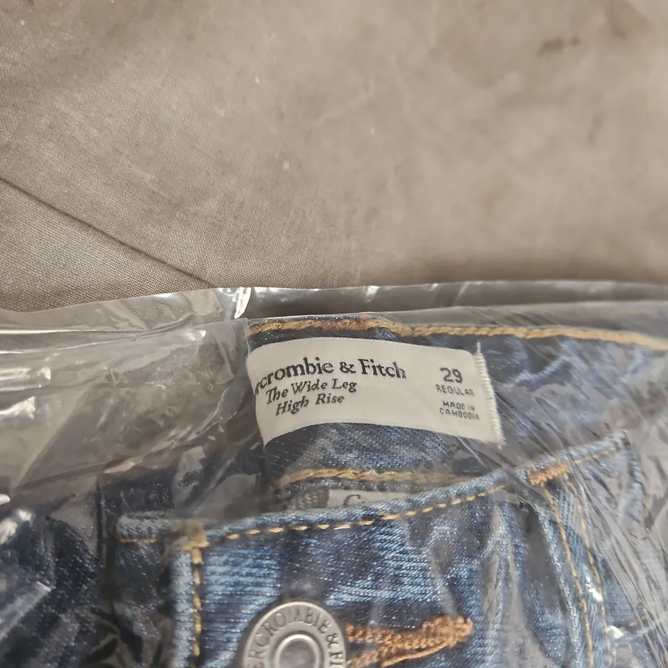ABERCROMBIE & FITCH THE WIDE LEG HIGH RISE JEANS - CURVE LOVE, SIZE 29