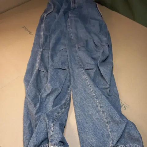 URBAN OUTFITTERS BDG BAGY CARGO PANTS OVERSIZED FIT IN DUSTY BLUE - XS