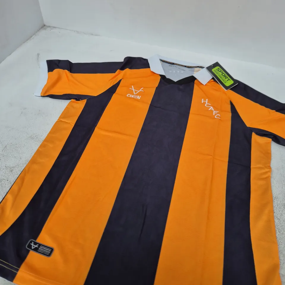 HULL CITY AFC FOOTBALL SHIRT – ORANGE & NAVY STRIPES – UK SIZE L
