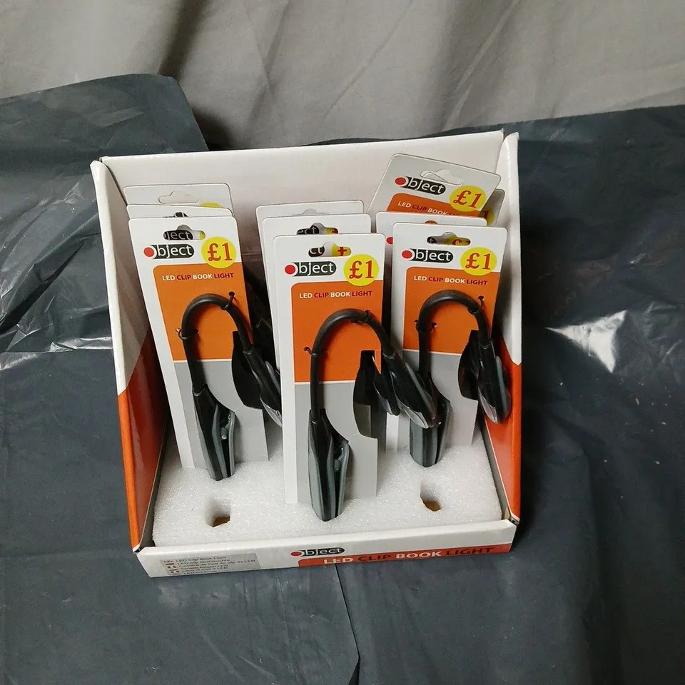 BOX OF APPROXIMATELY 30 ASSORTED ITEMS INCLUDING LED CLIP BOOK LIGHT , SOLO VISION GLASSES AND BEANIE HAT WITH LIGHT