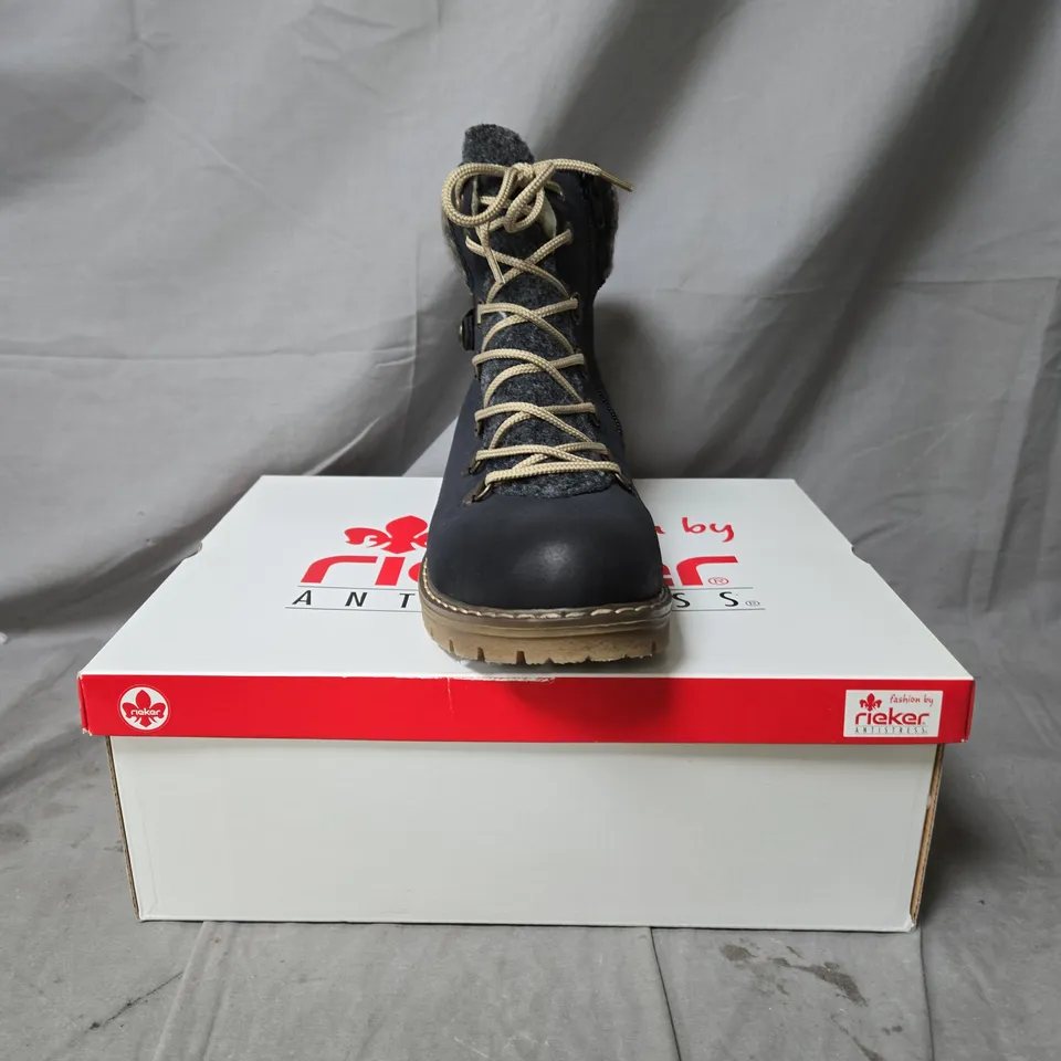 RIEKER CUFF WATER RESISTANT BOOTS NAVY SIZE 6