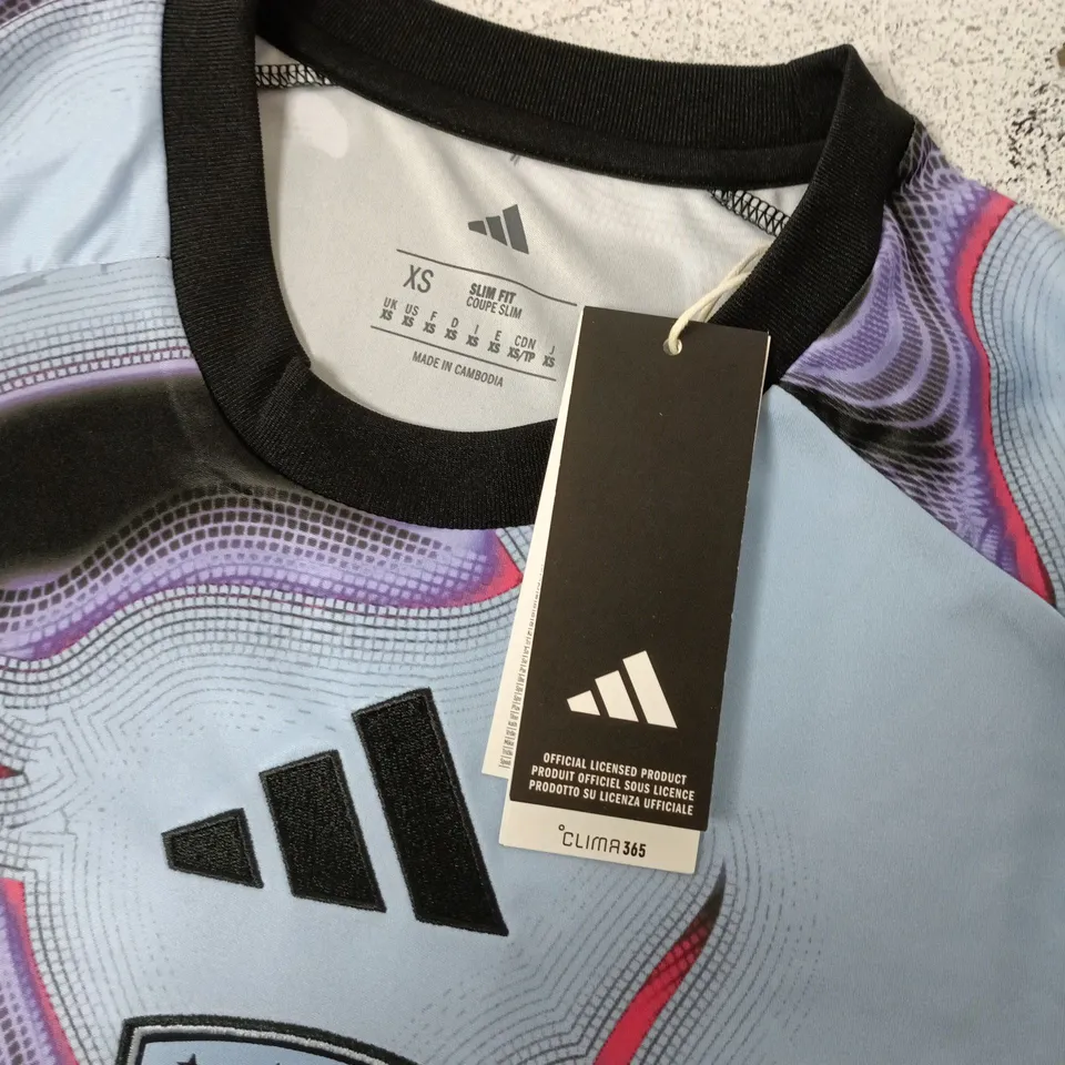 ADIDAS ASTON VILLA PRE MATCH JERSEY - XS