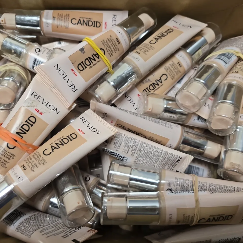 BOX OF APPROXIMATELY 40 REVLON CANDID NATURAL FINISH FOUNDATION 240 & 200 