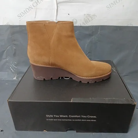 VIONIC LADIES SUEDE ANKLE BOOTS TAN SIZE EU 40.5