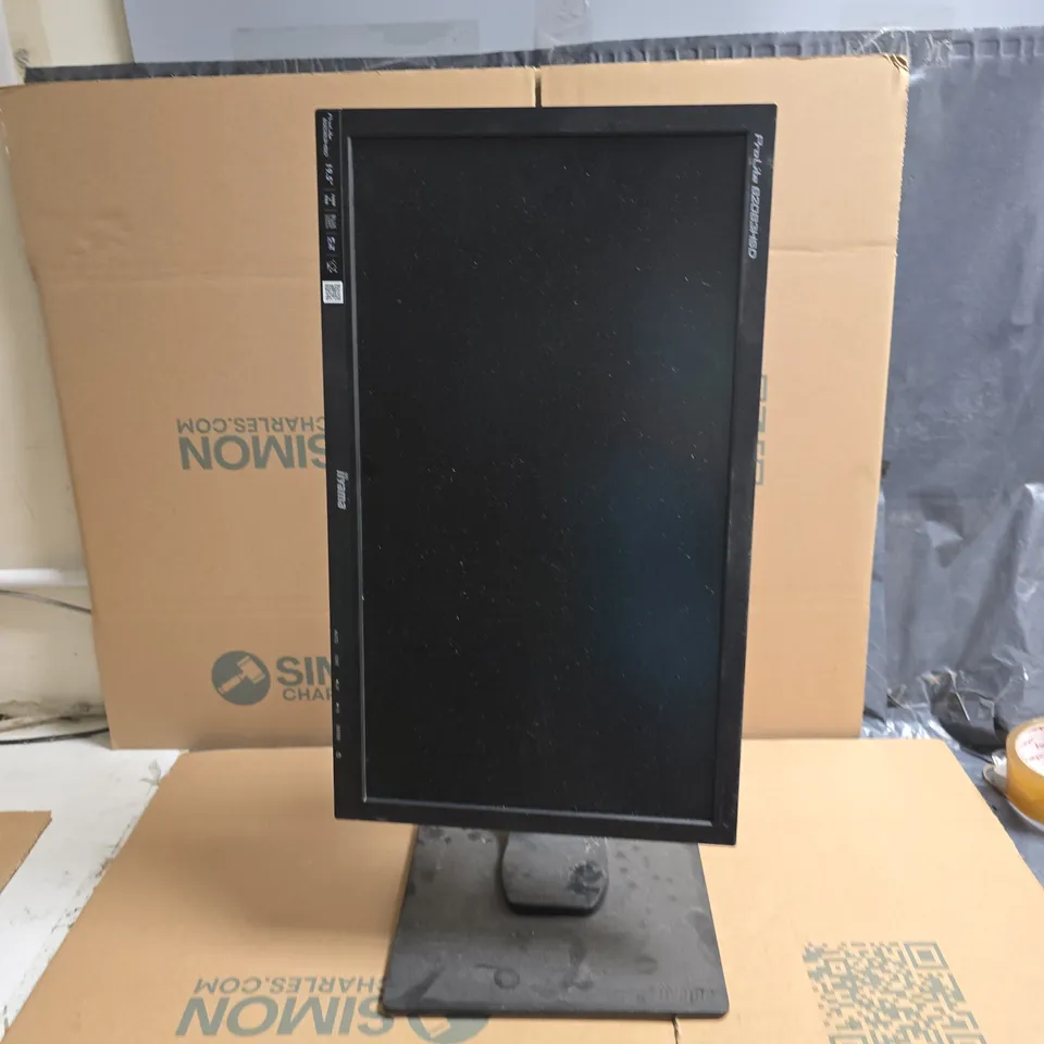 IIYAMA PROLITE B2083HSD 20-INCH LCD MONITOR ON STAND