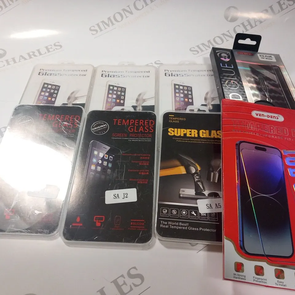 LARGE QUANTITY OF ASSORTED MOBILE PHONE SCREEN PROTECTORS