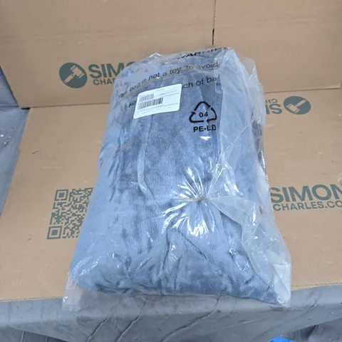 COZEE HOME PRINT FAUX AND VELVET THROW