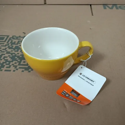 LE CREUSET STONEWARE GRAND MUG IN NECTAR YELLOW