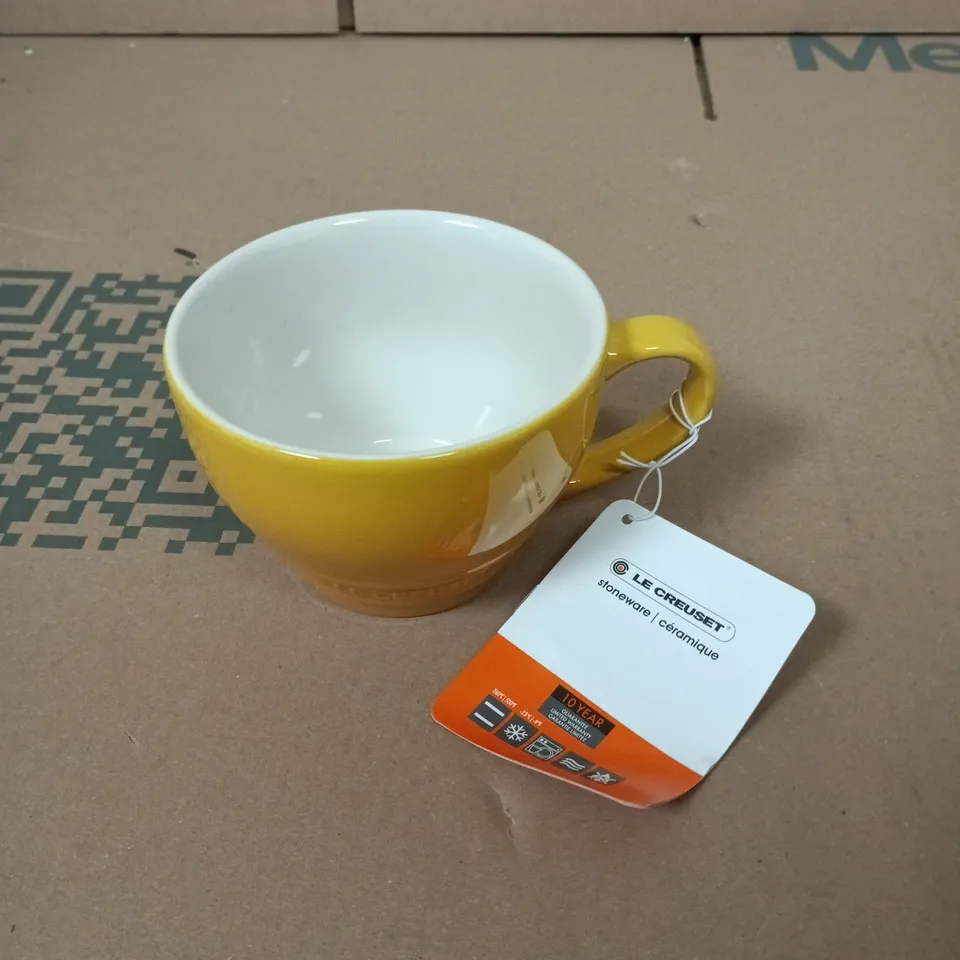 LE CREUSET STONEWARE GRAND MUG IN NECTAR YELLOW