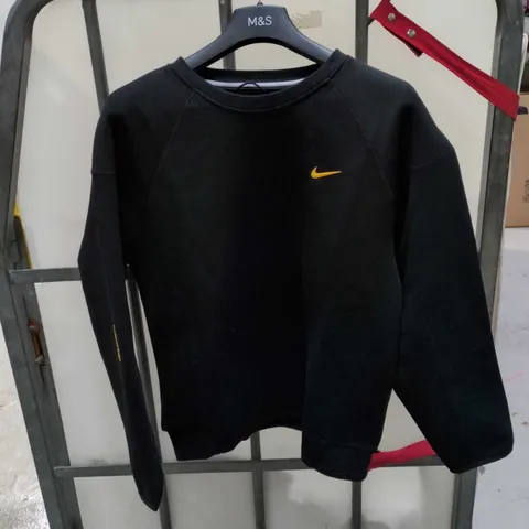 NOCTA BY NIKE BLACK CREWNECK SWEATSHIRT – SIZE M