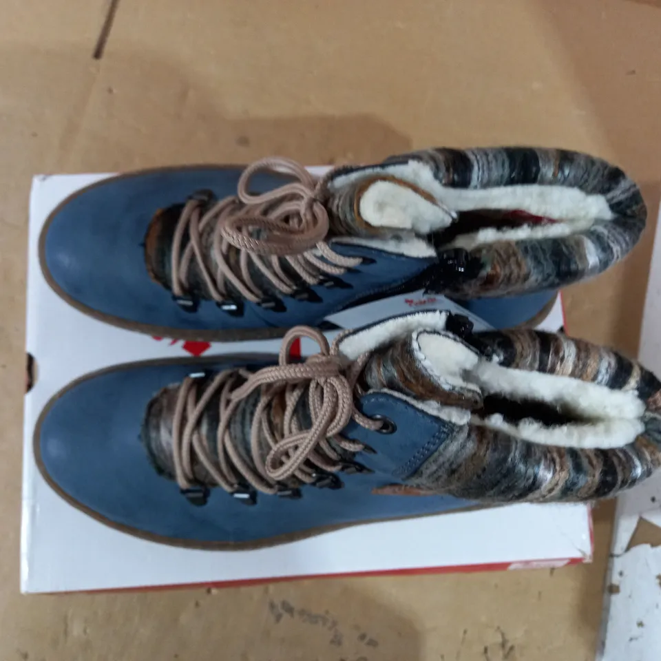 RIEKER LACE UP ANKLE BOOT 6.5
