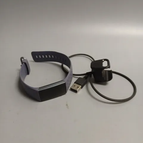 FITBIT CHARGE HEALTH & FITNESS TRACKER WATCH WITH RUBBER STRAP