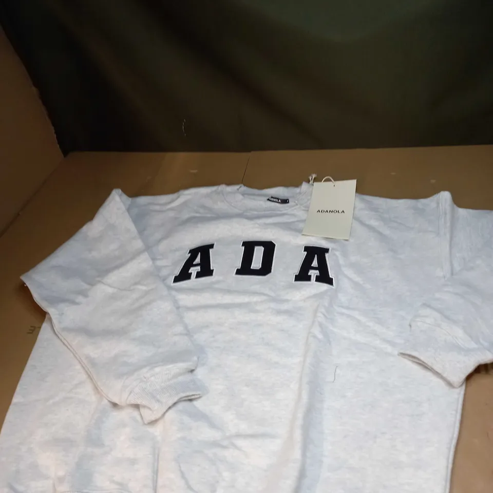 ADANOLA OVERSIZED SWEATSHIRT SIZE SMALL