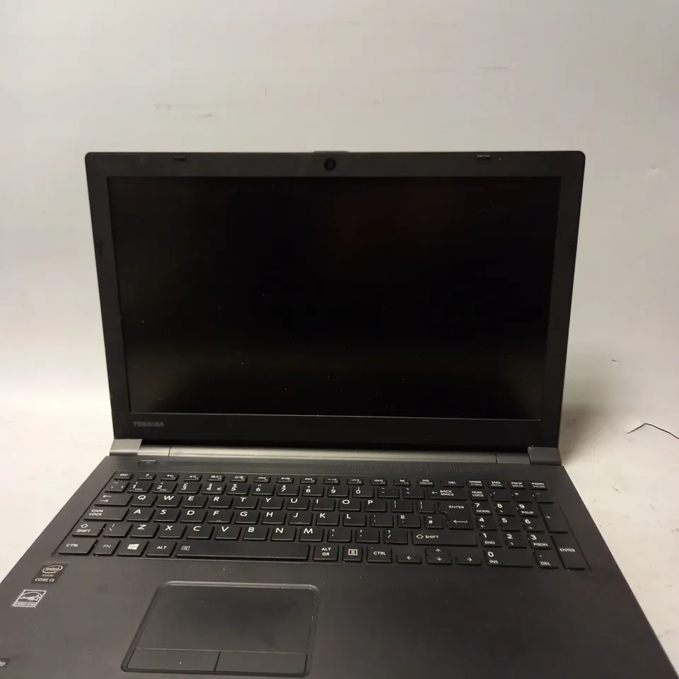 TOSHIBA SATELLITE PRO R50-B LAPTOP