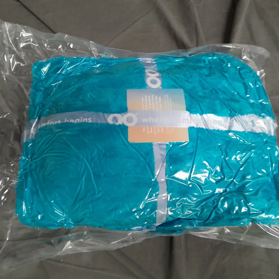 OO THE OODIE BLUE PLAIN DESIGN